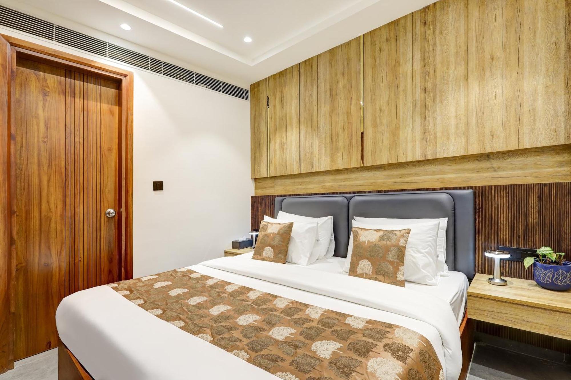 The Tyche New Delhi - Traveller'S Choice Award Winner 2025 Neu-Delhi Exterior foto