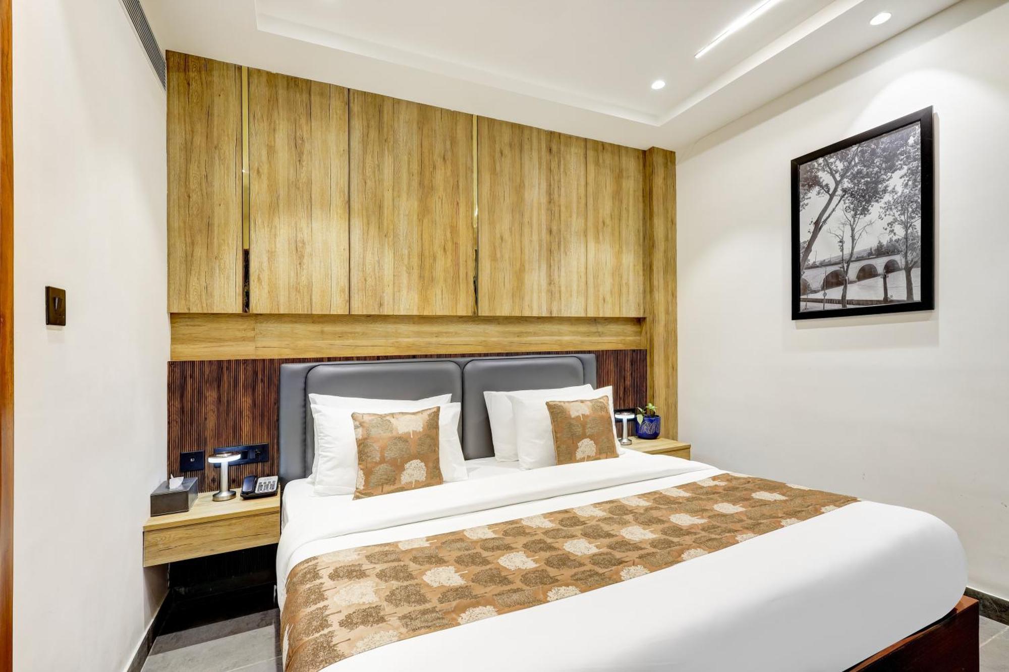 The Tyche New Delhi - Traveller'S Choice Award Winner 2025 Neu-Delhi Exterior foto