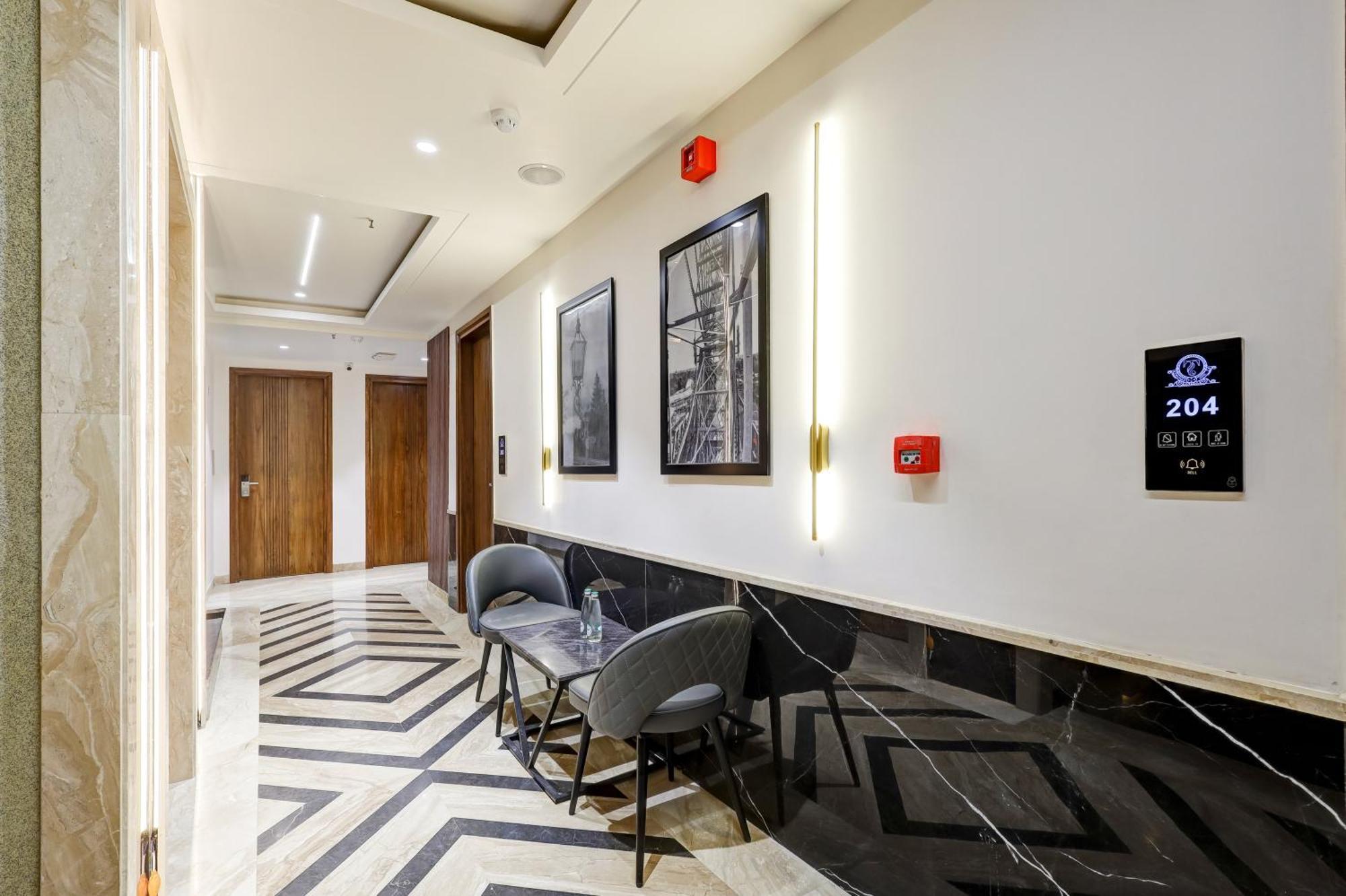 The Tyche New Delhi - Traveller'S Choice Award Winner 2025 Neu-Delhi Exterior foto